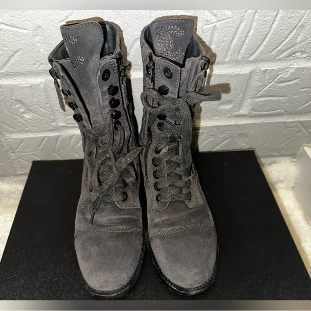 Chanel 2014 Interlocking CC Logo Grey Combat Boots Size 37
